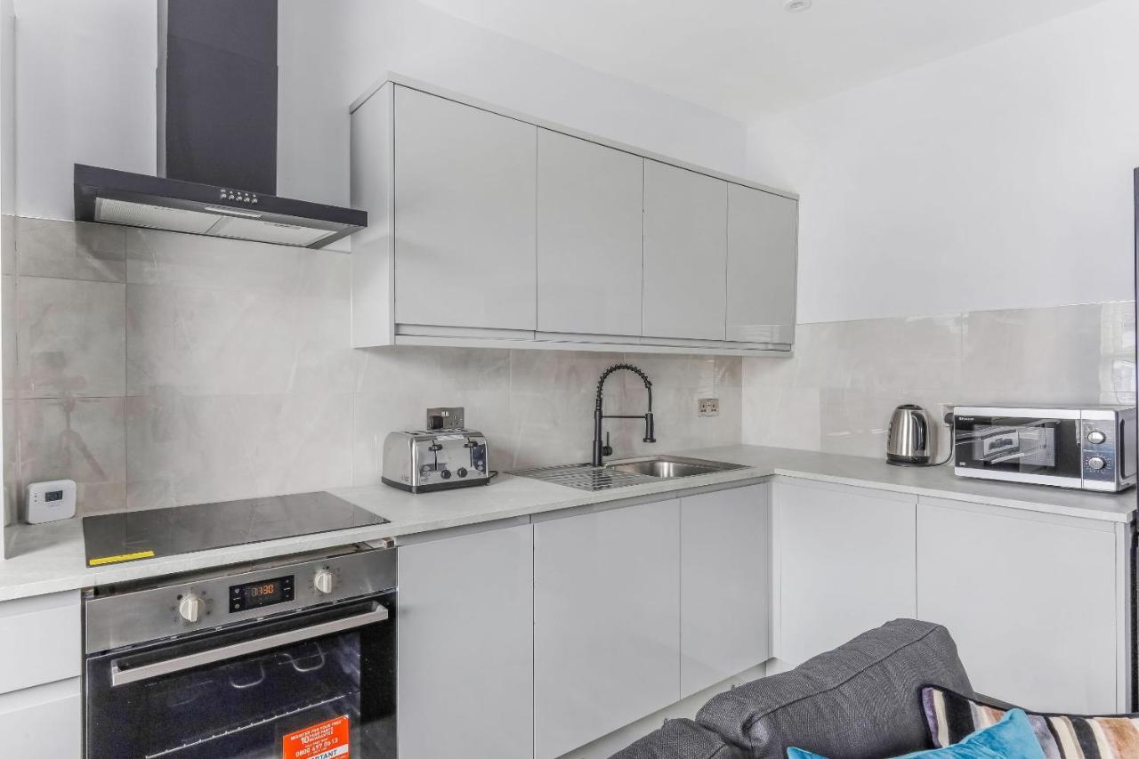 Elegant Croydon - Location - Easy Access To Bridge And Gatwick Airport *