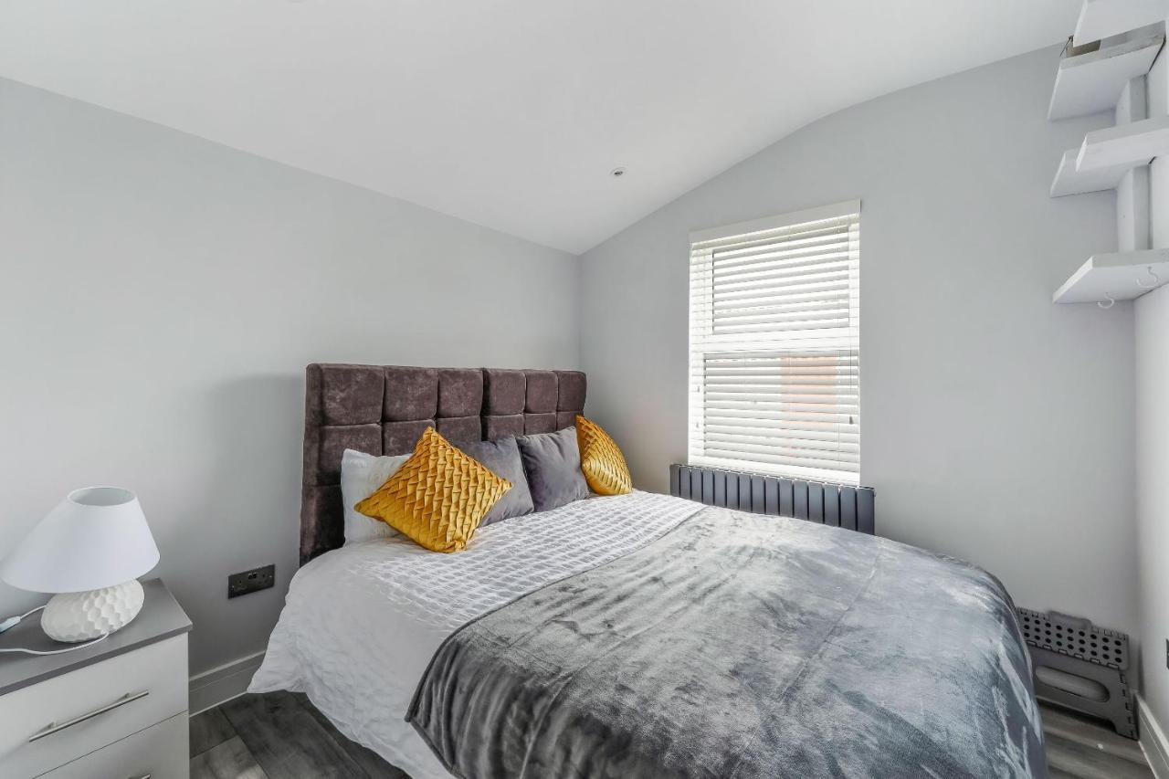 Elegant Croydon - Location - Easy Access To Bridge And Gatwick Airport Appartamento Londra