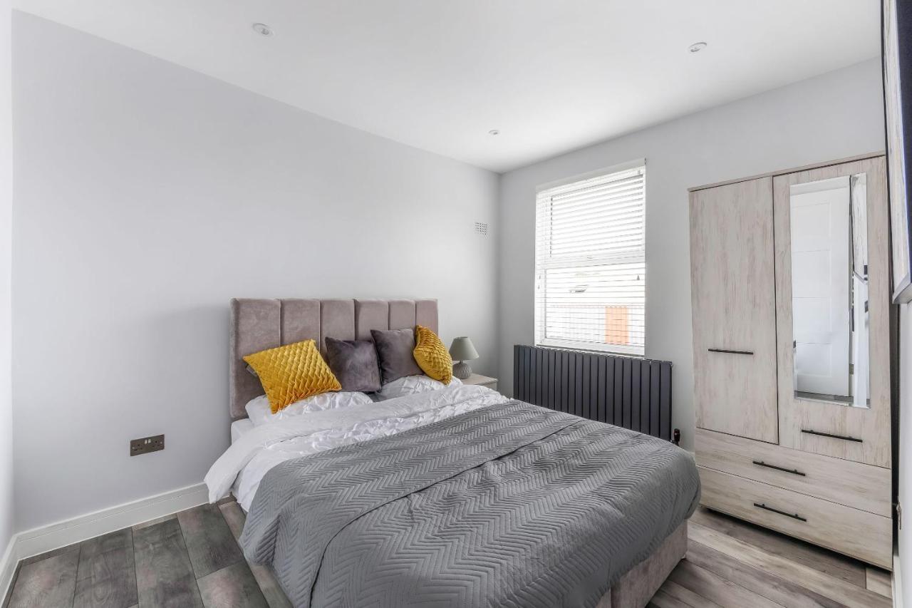 Elegant Croydon - Location - Easy Access To Bridge And Gatwick Airport * Londra